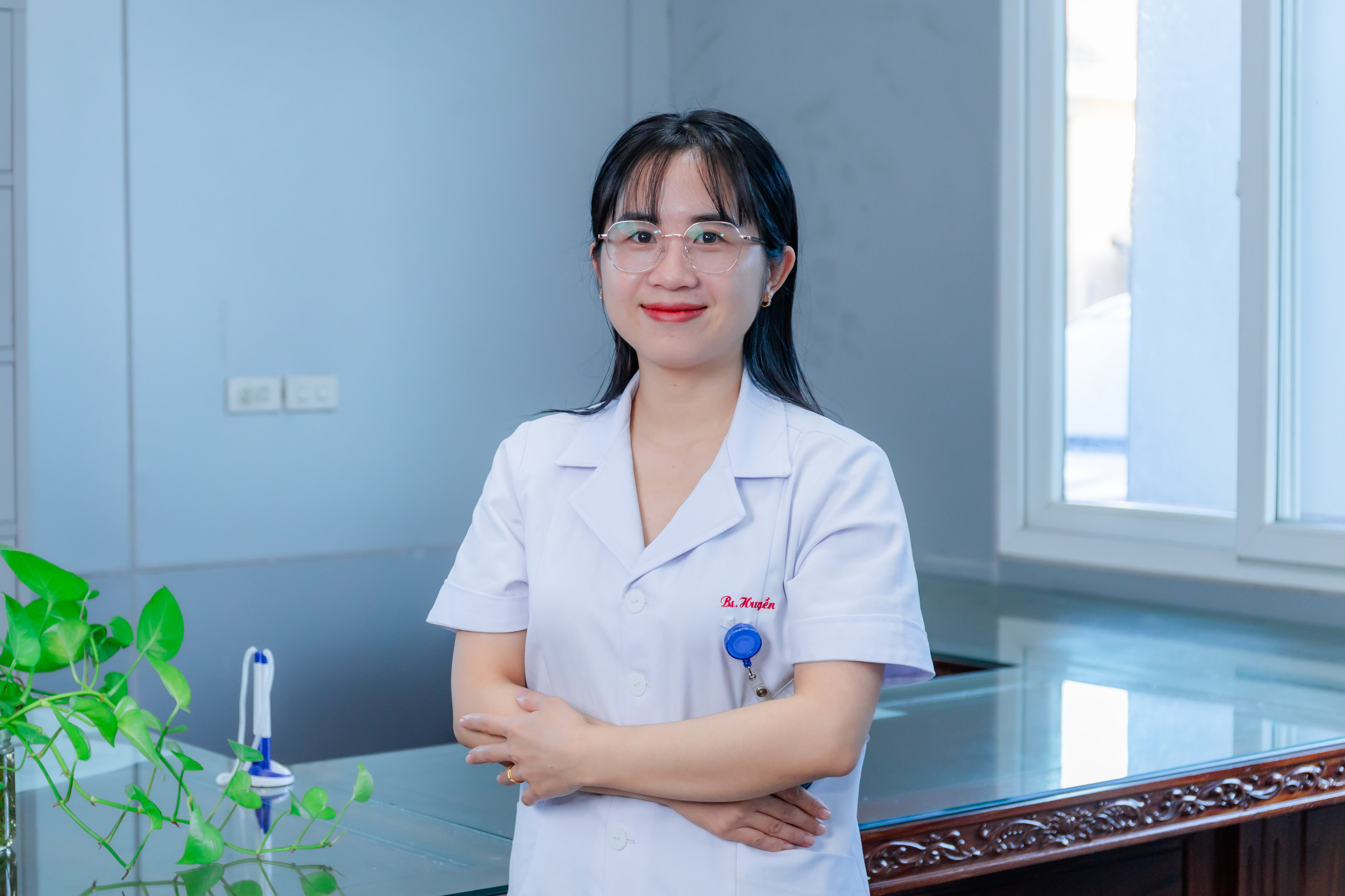 BS. NGÔ THỊ HUYỀN